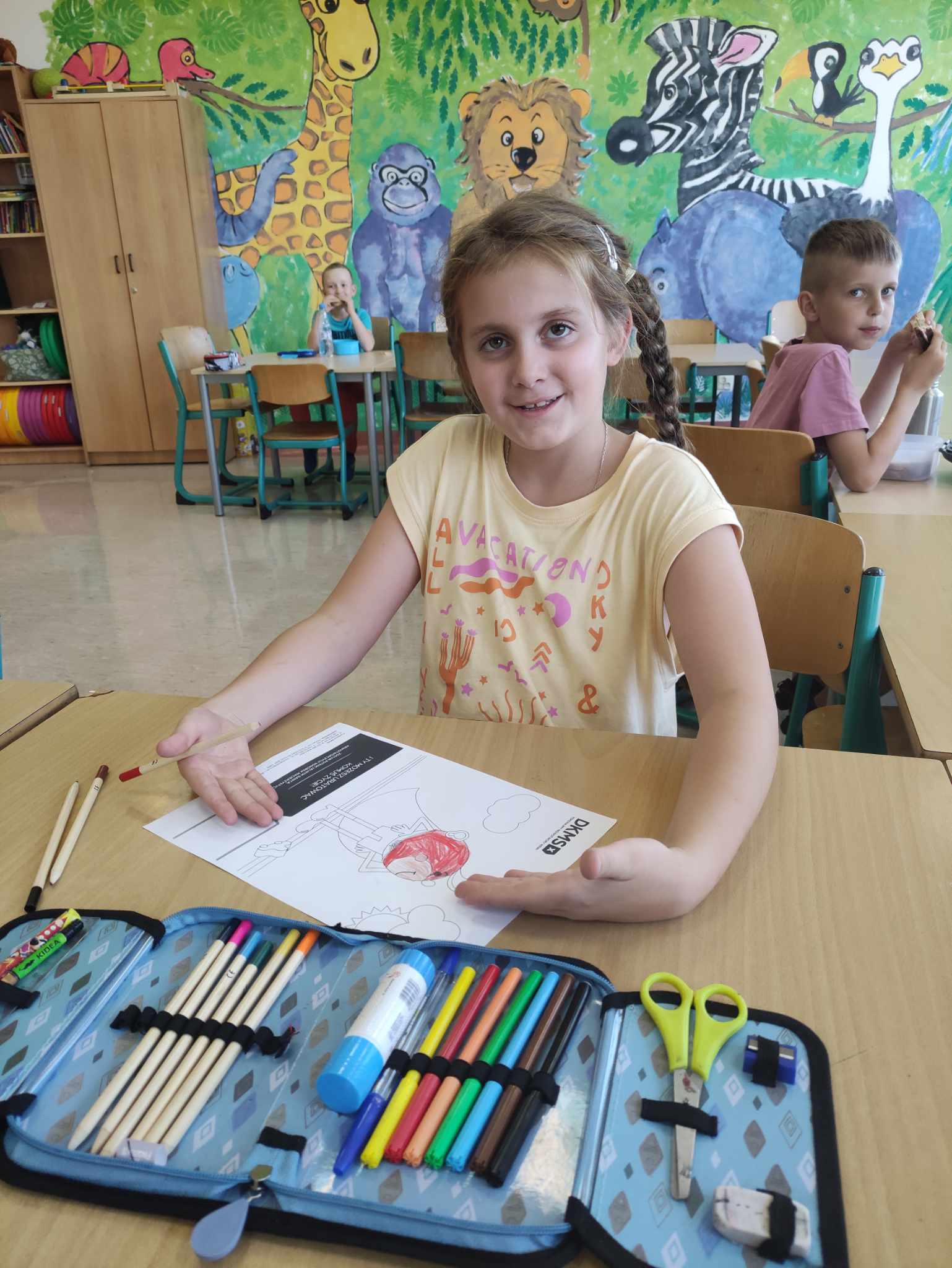 received 1823727718058045